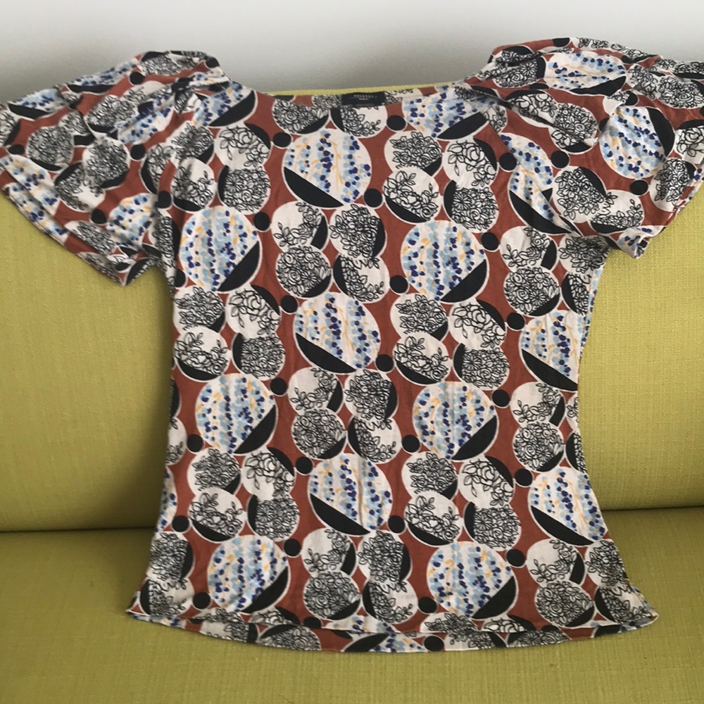 Printed Ruffle Sleeve Top - Picture 7 of 7